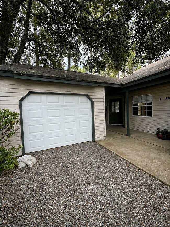 Building Photo - 26 Bunker View Dr