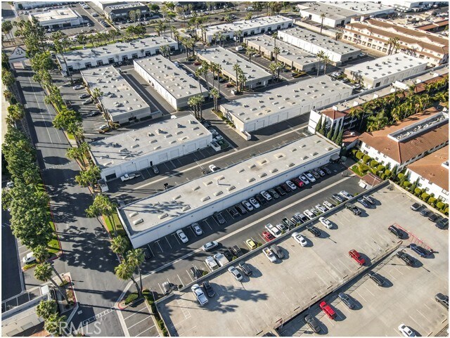 Building Photo - 17200 Newhope St