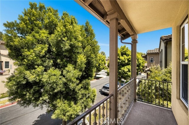 Building Photo - 125 Tall Oak