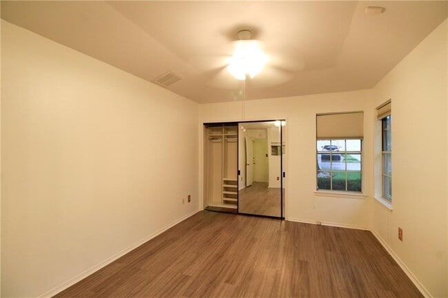 Building Photo - 11707 Norwegian Wood Dr