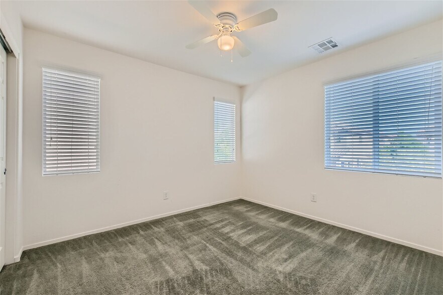 Building Photo - 10643 Forum Peak Ln