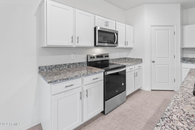 Building Photo - 9637 W Agora Ln