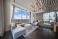 Building Photo - 347 S Clark St