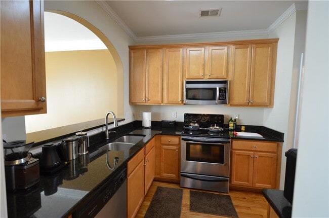 Building Photo - 1422 Ferocity Ridge Way NW