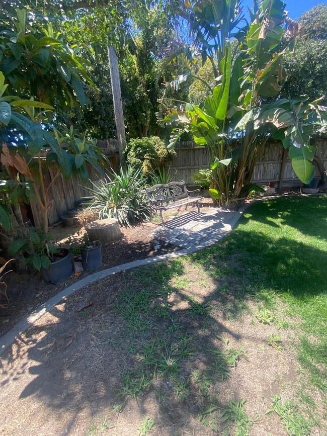Building Photo - Atwater Central location near Shopping and...