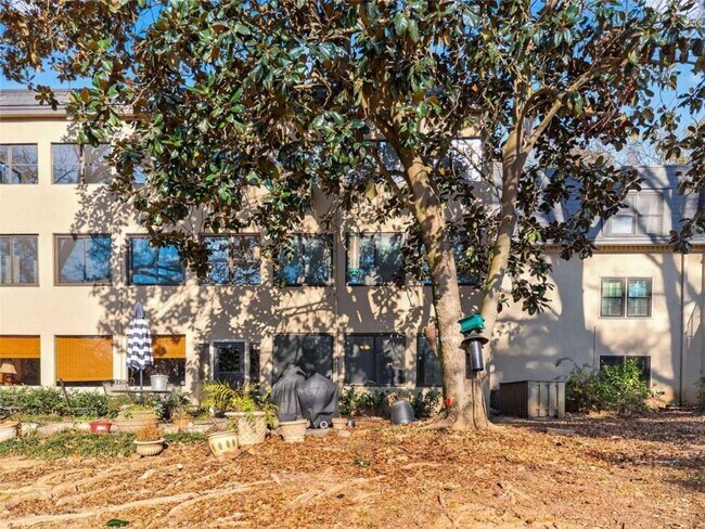 Building Photo - 159 Elysian Way NW