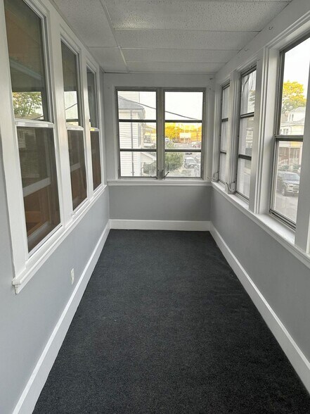 Building Photo - 62 Billings Ave