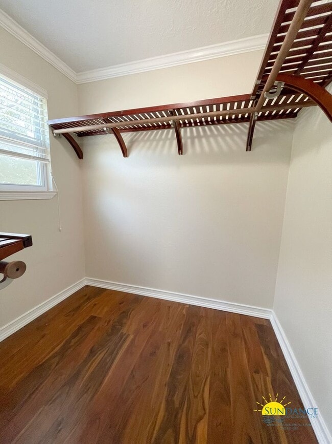 Building Photo - Spacious 4-Bedroom Home Minutes from Eglin AFB with a great home gym!