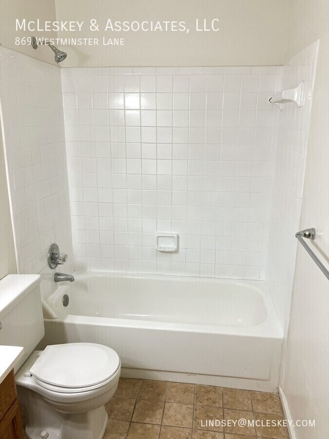 Building Photo - 869 Westminster Ln