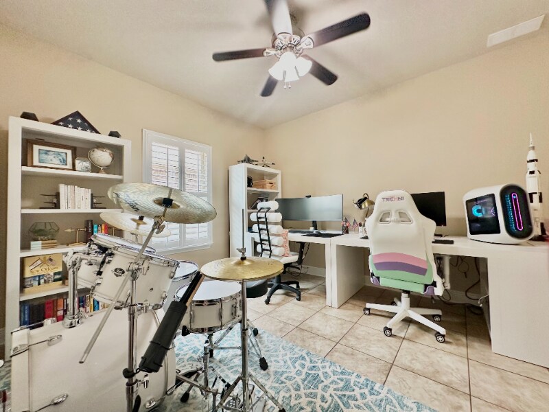 Building Photo - 1720 Brantley Dr