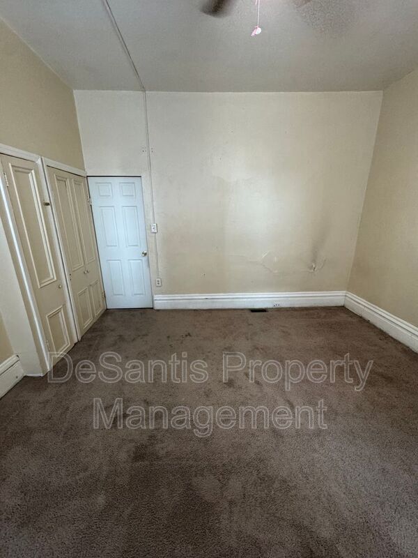 Building Photo - 1815 Locust St