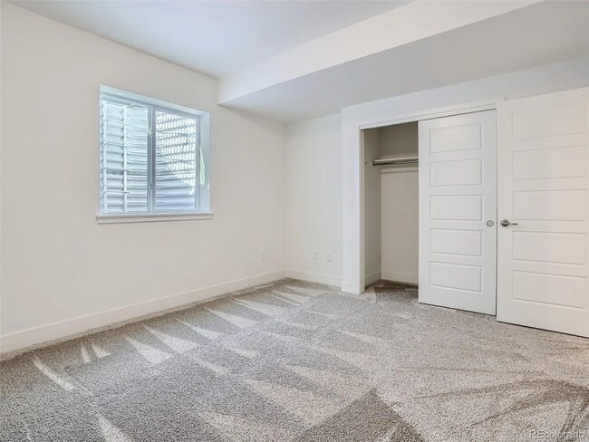 Building Photo - 10101 E 59th Dr