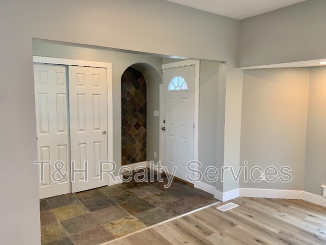 Building Photo - 6155 Broadway St