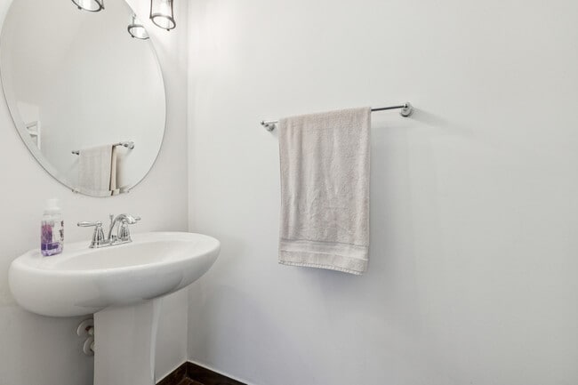 Building Photo - 1169 Sepia Ln