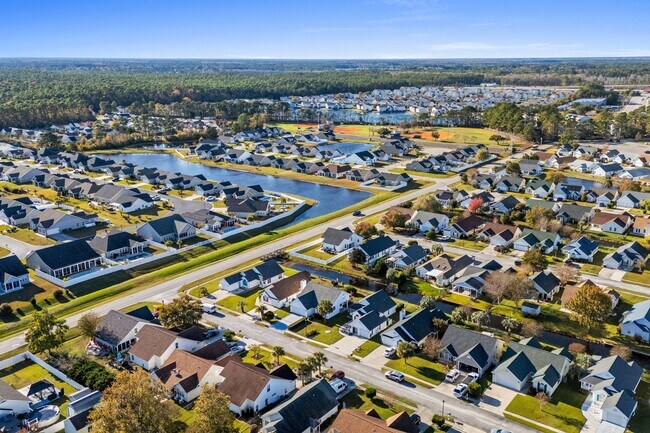 Building Photo - Gorgeous Totally Remodeled 3/3 w/ 2 Car Garage in Surfside-Small Dog Permitted