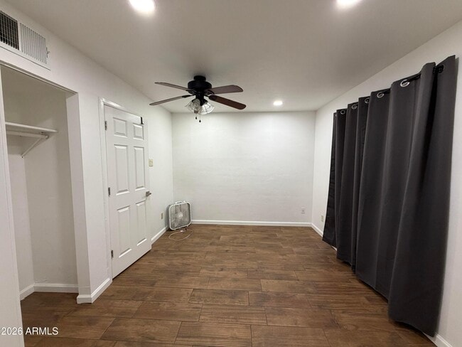 Building Photo - 2 E Piedmont Rd