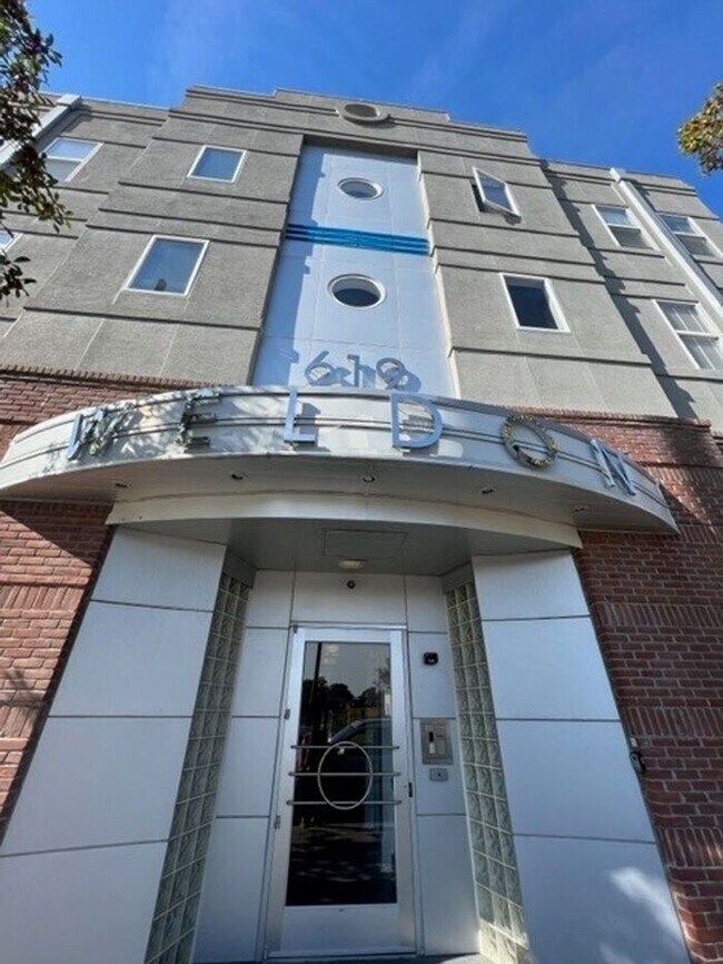 Building Photo - 2BR/2FULL BATH! Down Town Wilmington ''The Weldon'', an art deco Brooklyn Arts district.