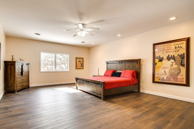 Building Photo - 30W777 Shoe Factory Rd