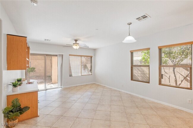 Building Photo - 1077 Lemongrass Ct