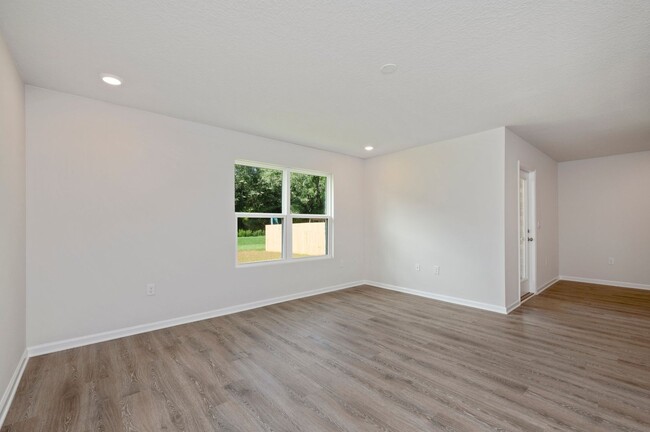 Building Photo - Home in Redstone Commons