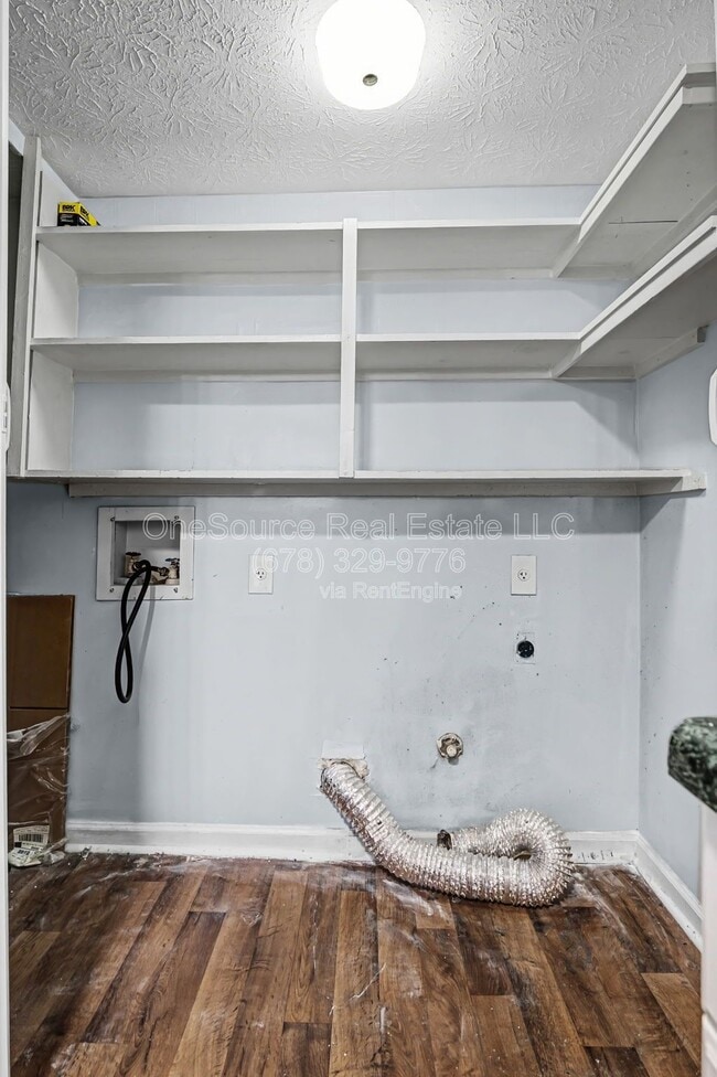 Building Photo - 1603 Augusta Dr