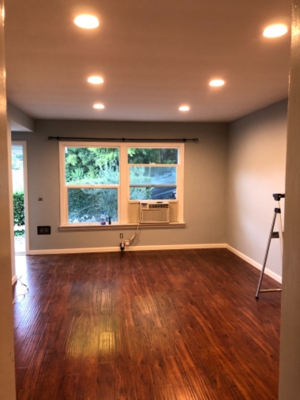 Building Photo - 1100 Vincent Way