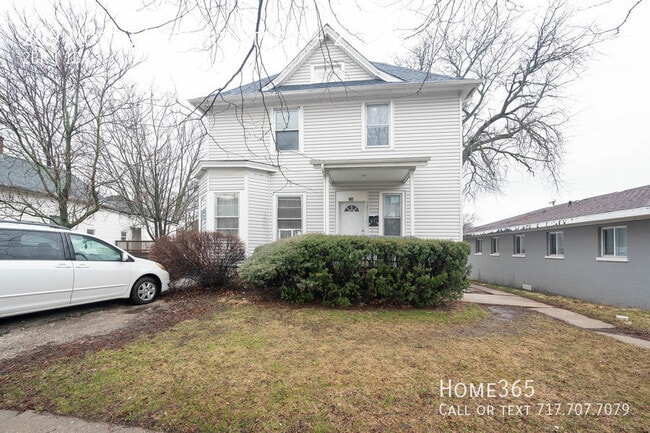 Charming 2 Bedroom in Joliet - 209 N Hickory St Joliet IL 60435