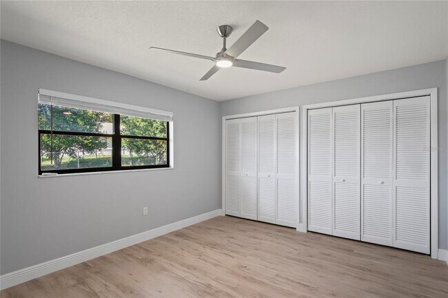 Building Photo - 8312 Roxboro Dr