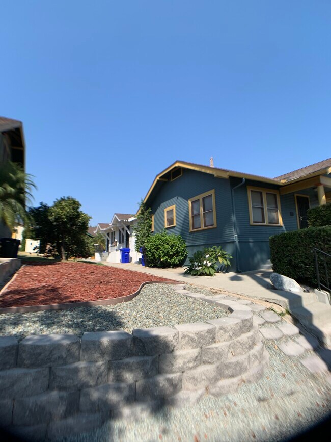 Complex has 6 beautiful houses all maint - 2746 C St