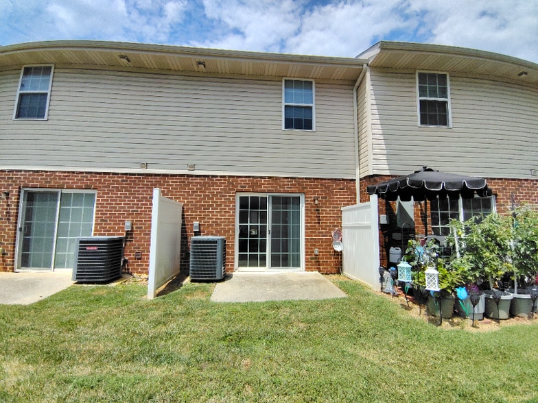 Building Photo - 36 Duiguid Dr