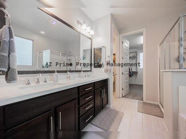 Building Photo - 11777 S 51st Dr