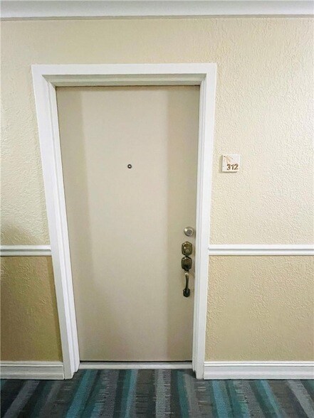 Building Photo - 740 S Federal Hwy