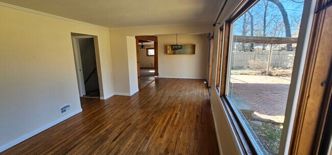 Building Photo - 227 Timber Ln