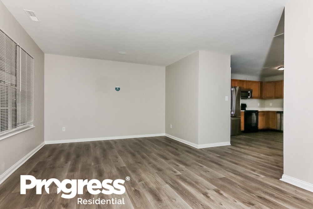 Building Photo - 1848 Ernest Dr