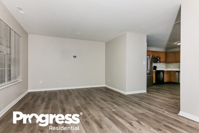 Building Photo - 1848 Ernest Dr