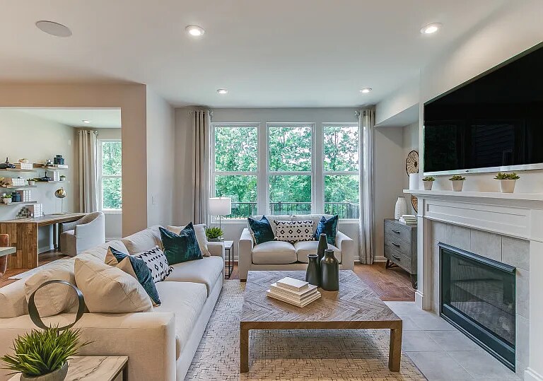 Building Photo - 421 Addison Cir