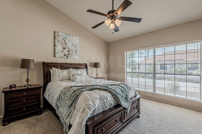 Building Photo - 9707 E Mountain View Rd