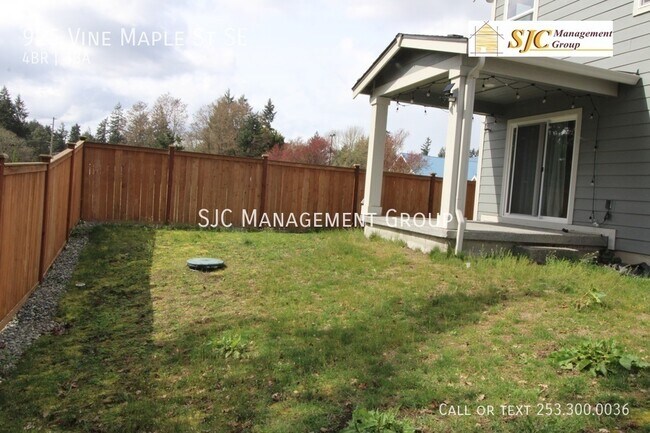 Building Photo - 925 Vine Maple St SE