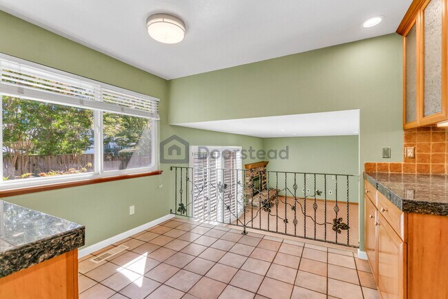 Building Photo - 30 Pony Ct