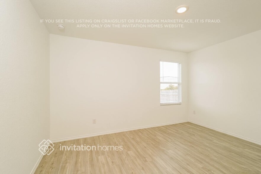 Building Photo - 218 Hollywood Dr