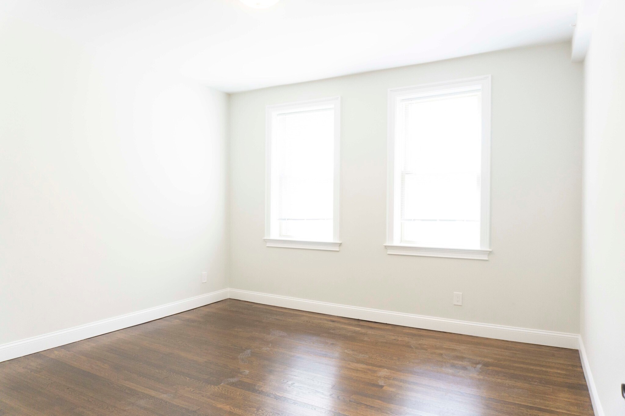 Building Photo - 2017 Commonwealth Ave