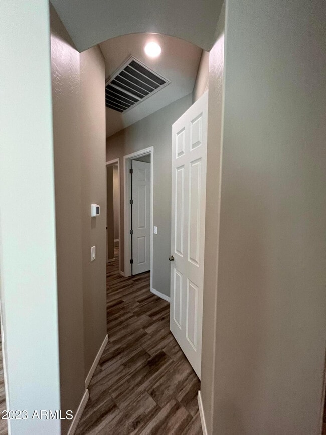 Building Photo - 4225 E Ronald St