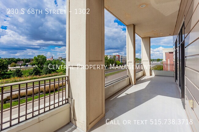 Building Photo - 230 S 68th St