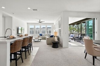 Building Photo - Luxurious Furnished Poolside Penthouse With Ocean Views!