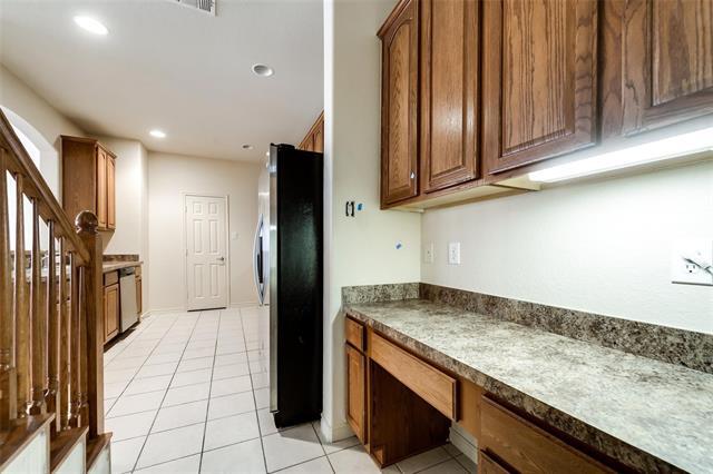 Building Photo - 9248 Park Garden Dr