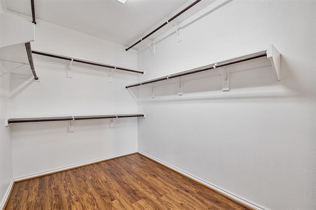 Building Photo - 1049 Lakeridge Dr