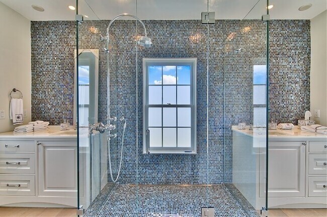 Building Photo - 30 Madequecham Valley Rd