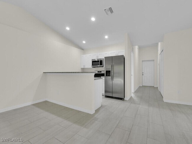 Building Photo - 1515 SW 48th Terrace
