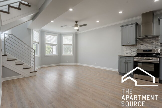 Building Photo - 3707 W Belmont Ave