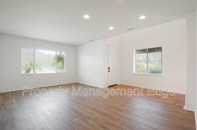 Building Photo - 23536 Silverwood St